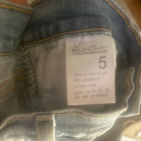 Blue Jeans - Picture 4 of 5